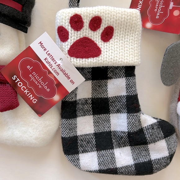 Set of 3 Mini Stockings - Picture 3 of 6